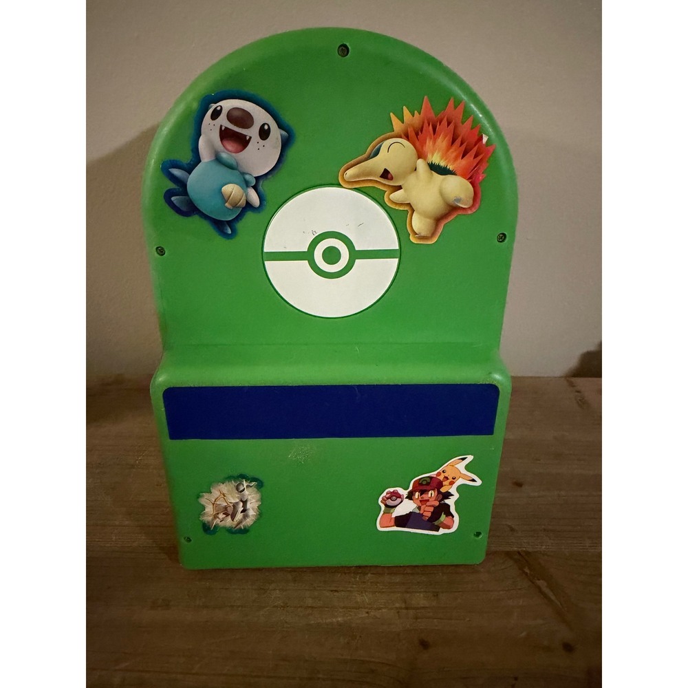 Pokemon Carry Case Playset Green Backpack Toy Oshawott Cyndaquil Pikachu Ash
